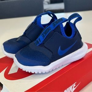 NIKE FLEX RUNNER toddler size 5c NEW